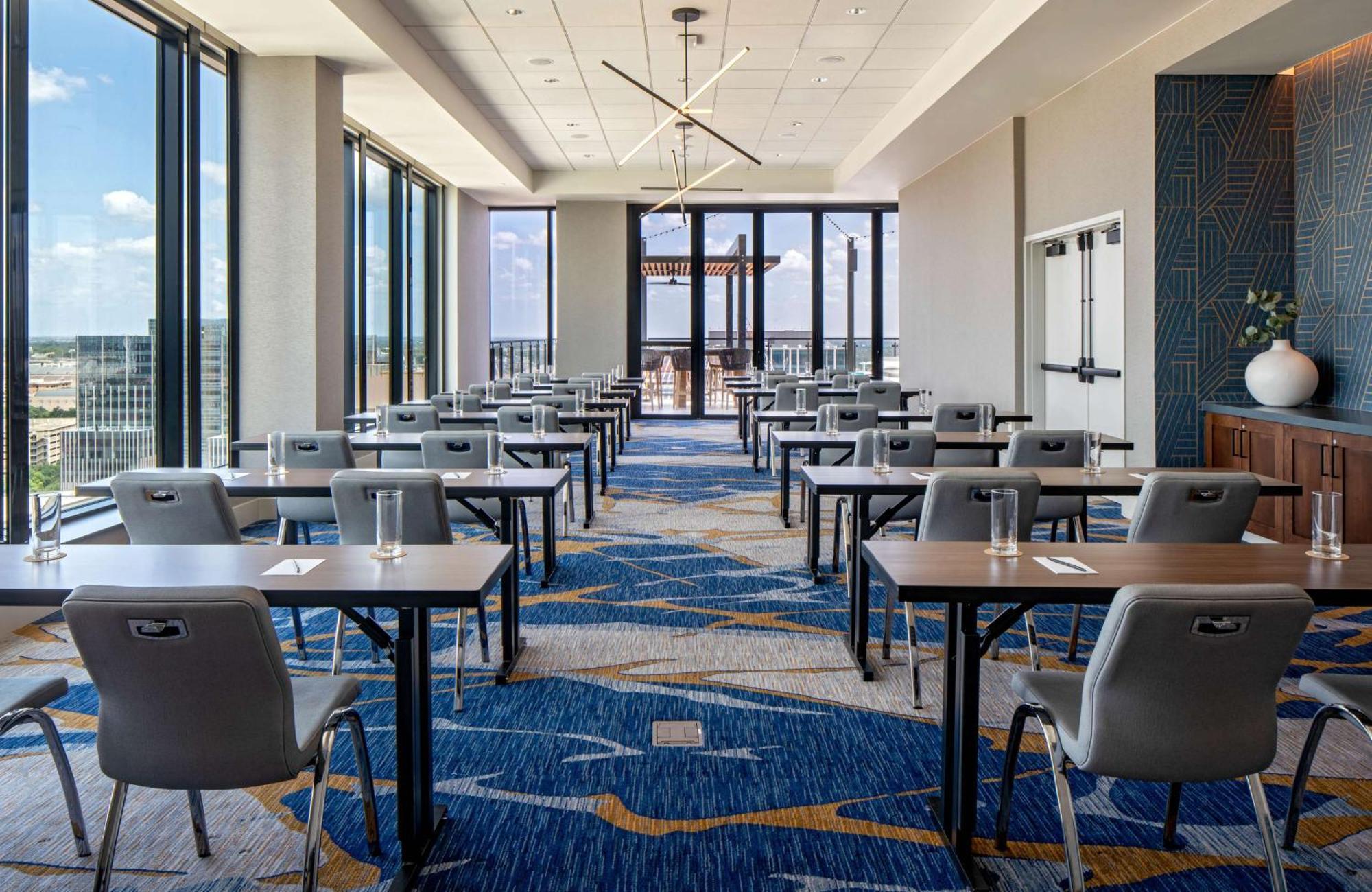 Hilton Garden Inn Austin University Capitol District Екстериор снимка