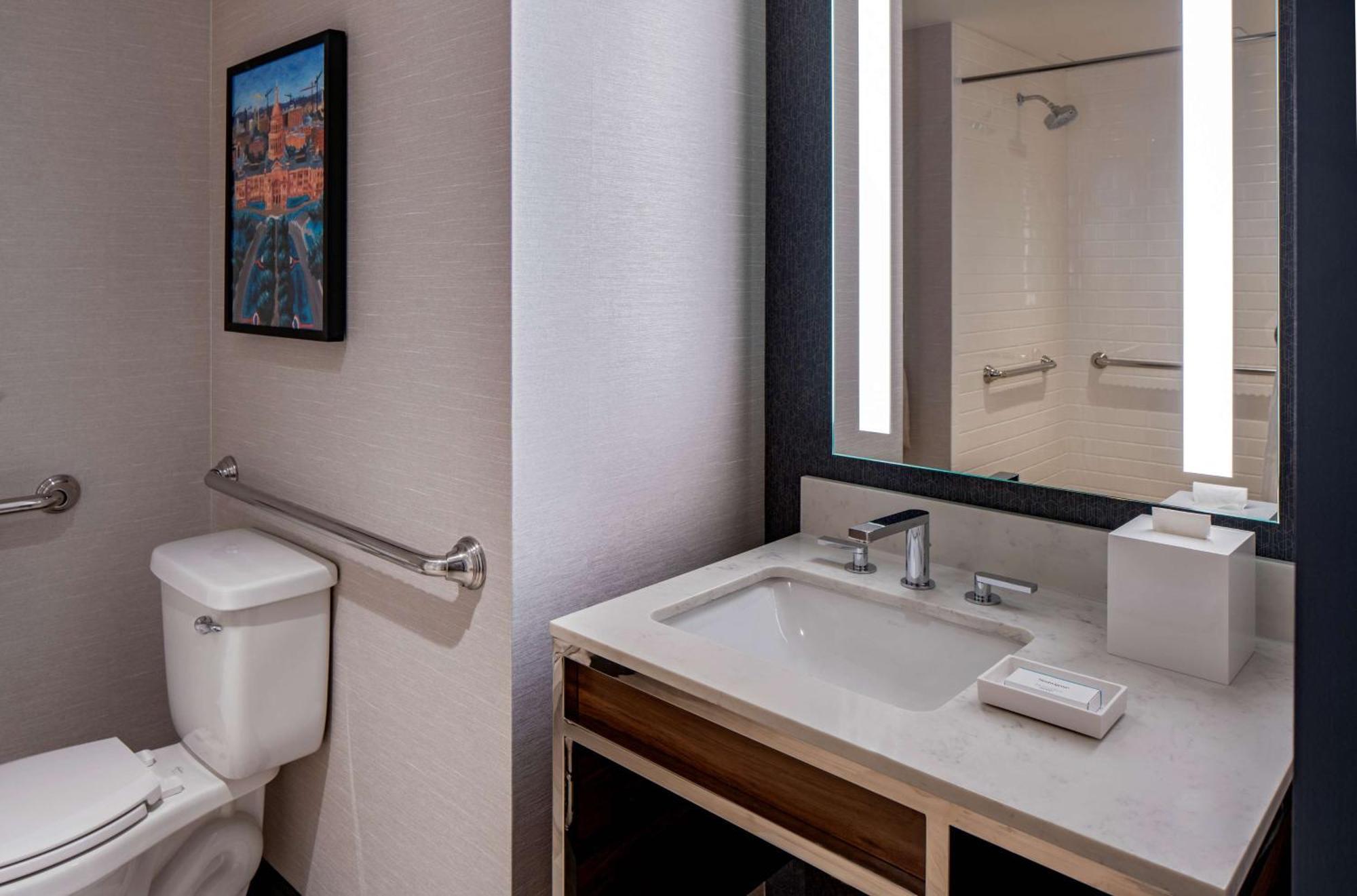 Hilton Garden Inn Austin University Capitol District Екстериор снимка