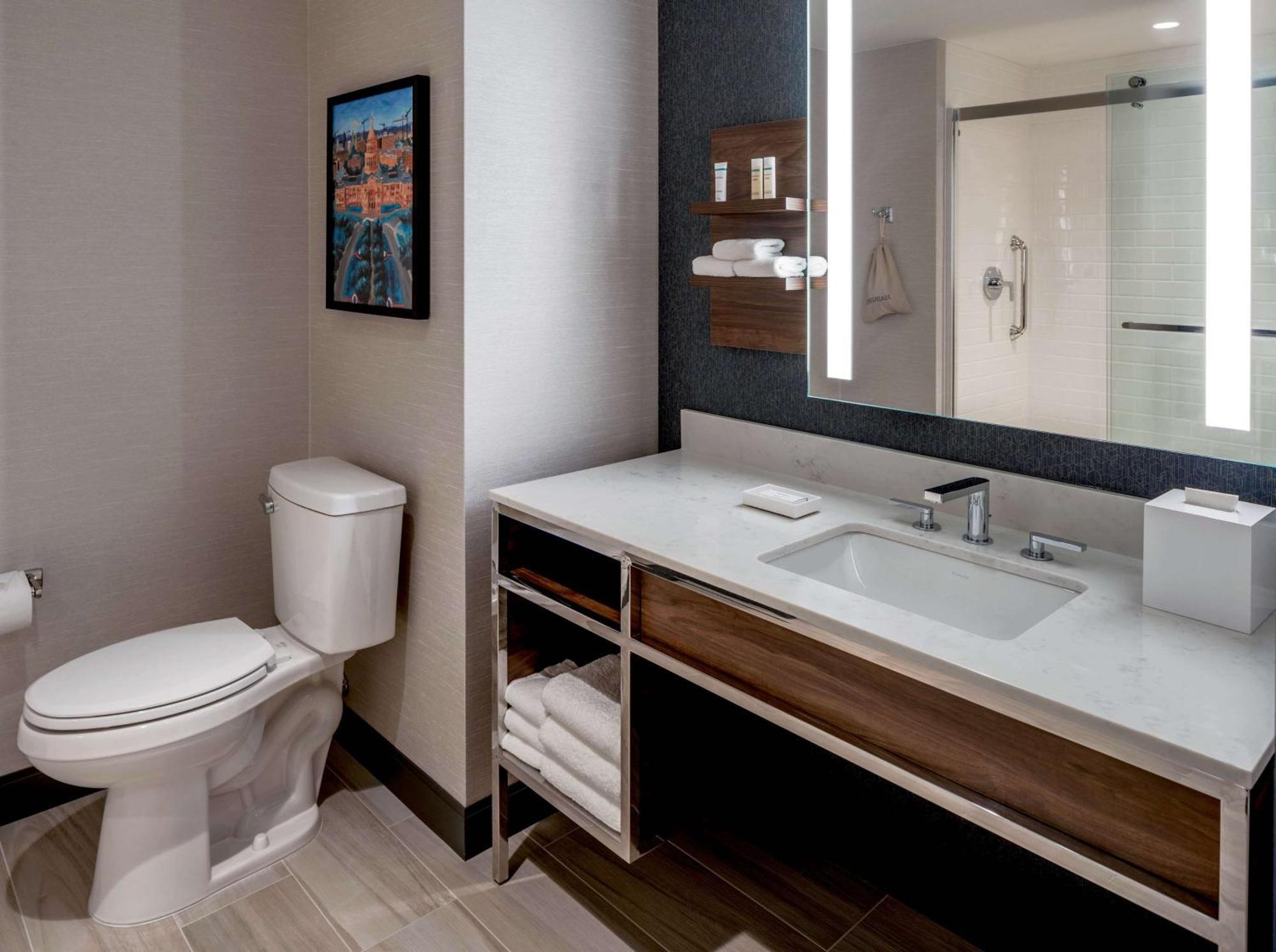 Hilton Garden Inn Austin University Capitol District Екстериор снимка