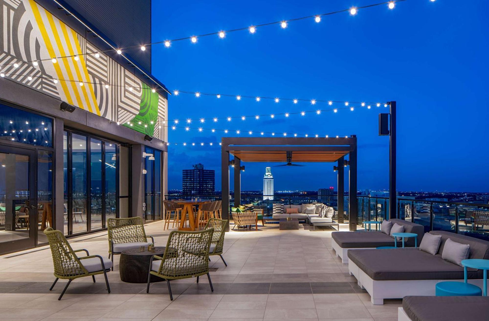 Hilton Garden Inn Austin University Capitol District Екстериор снимка