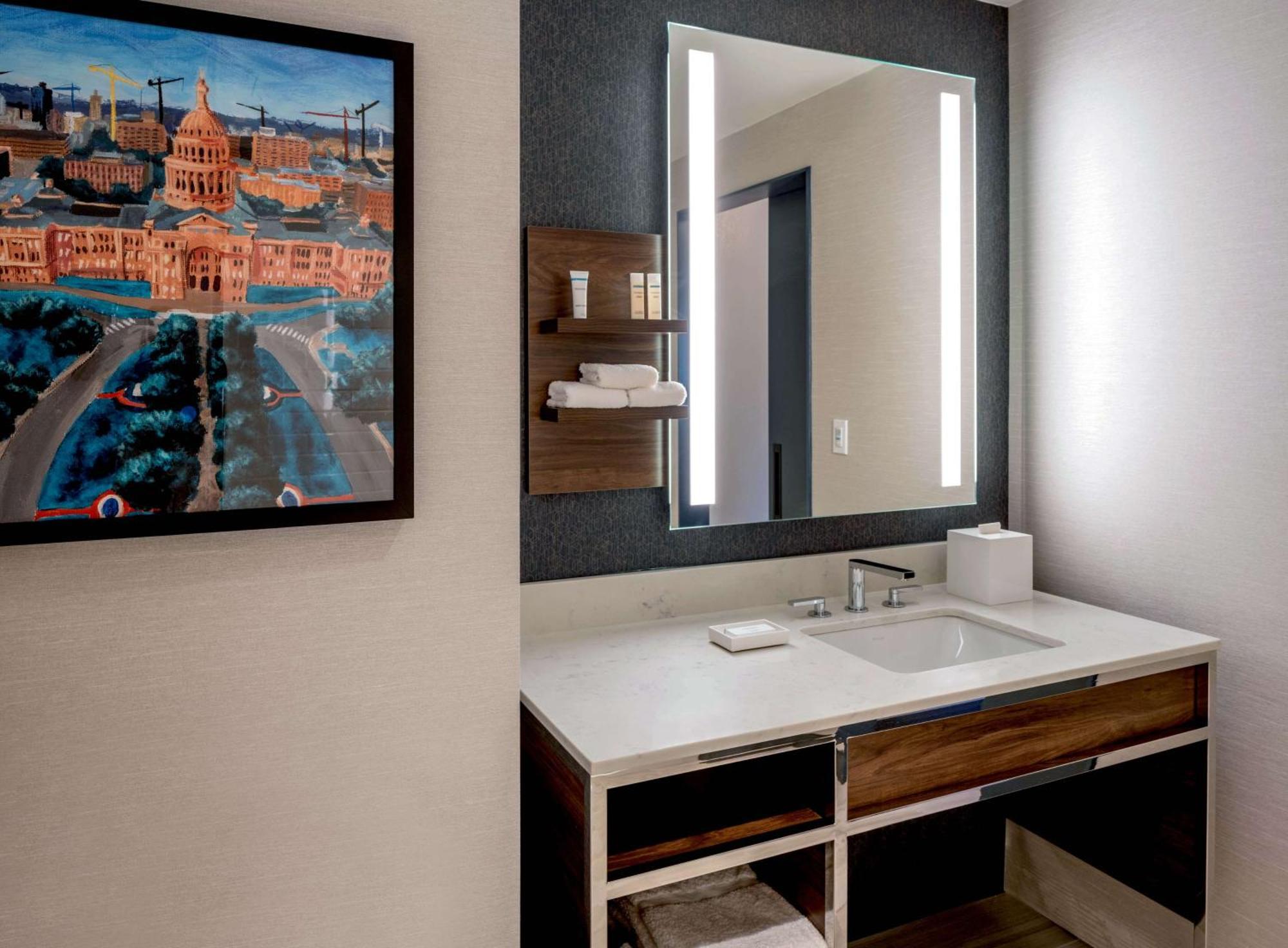 Hilton Garden Inn Austin University Capitol District Екстериор снимка