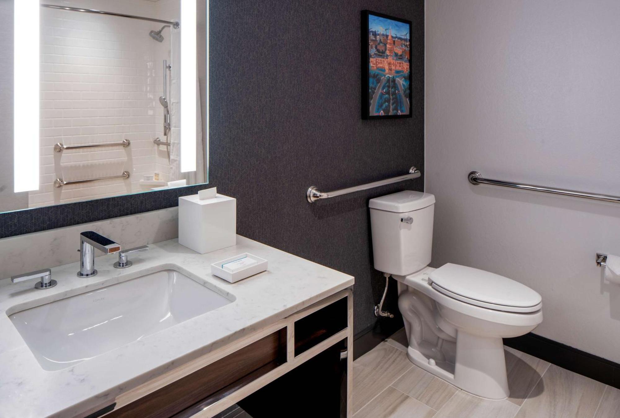 Hilton Garden Inn Austin University Capitol District Екстериор снимка