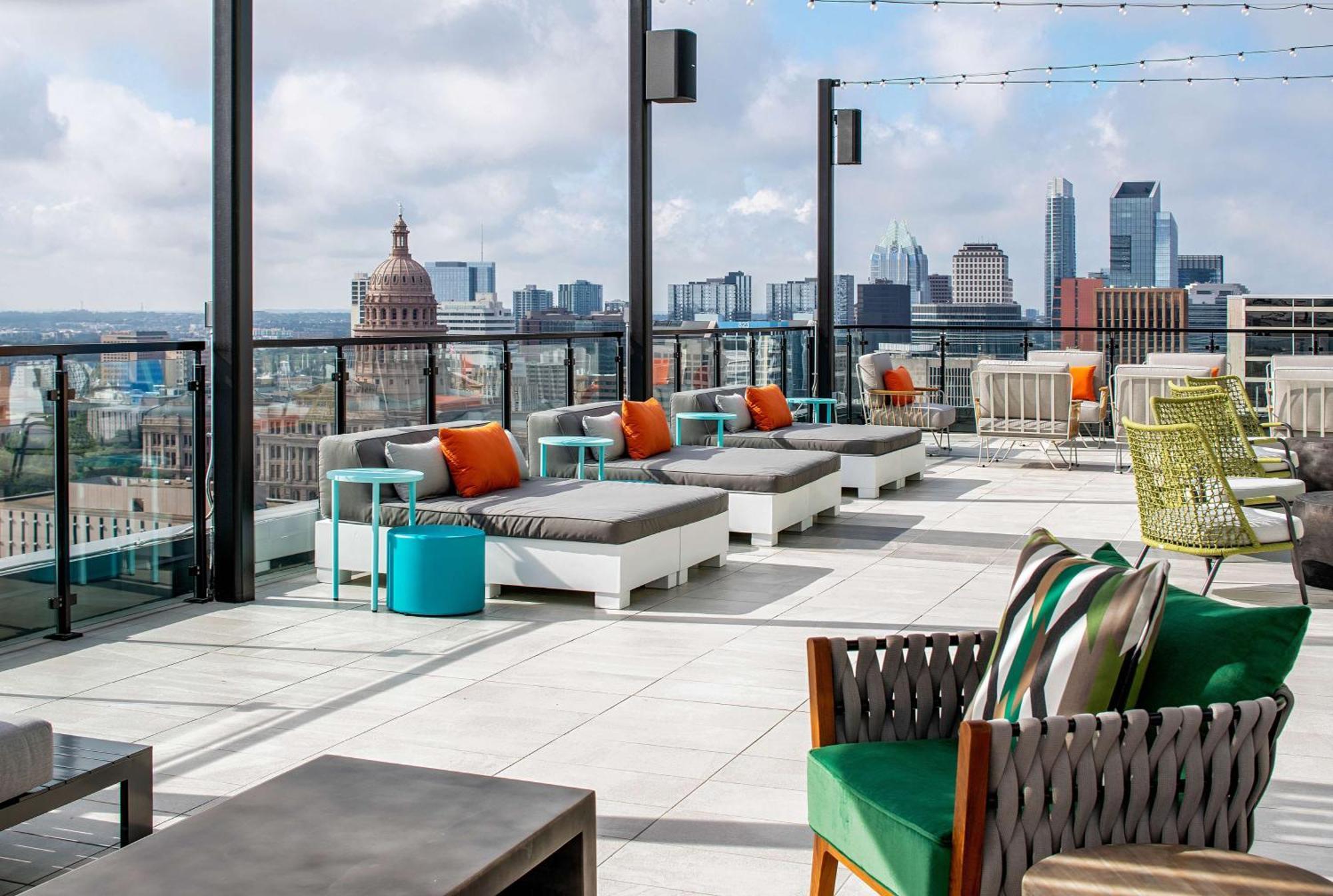 Hilton Garden Inn Austin University Capitol District Екстериор снимка