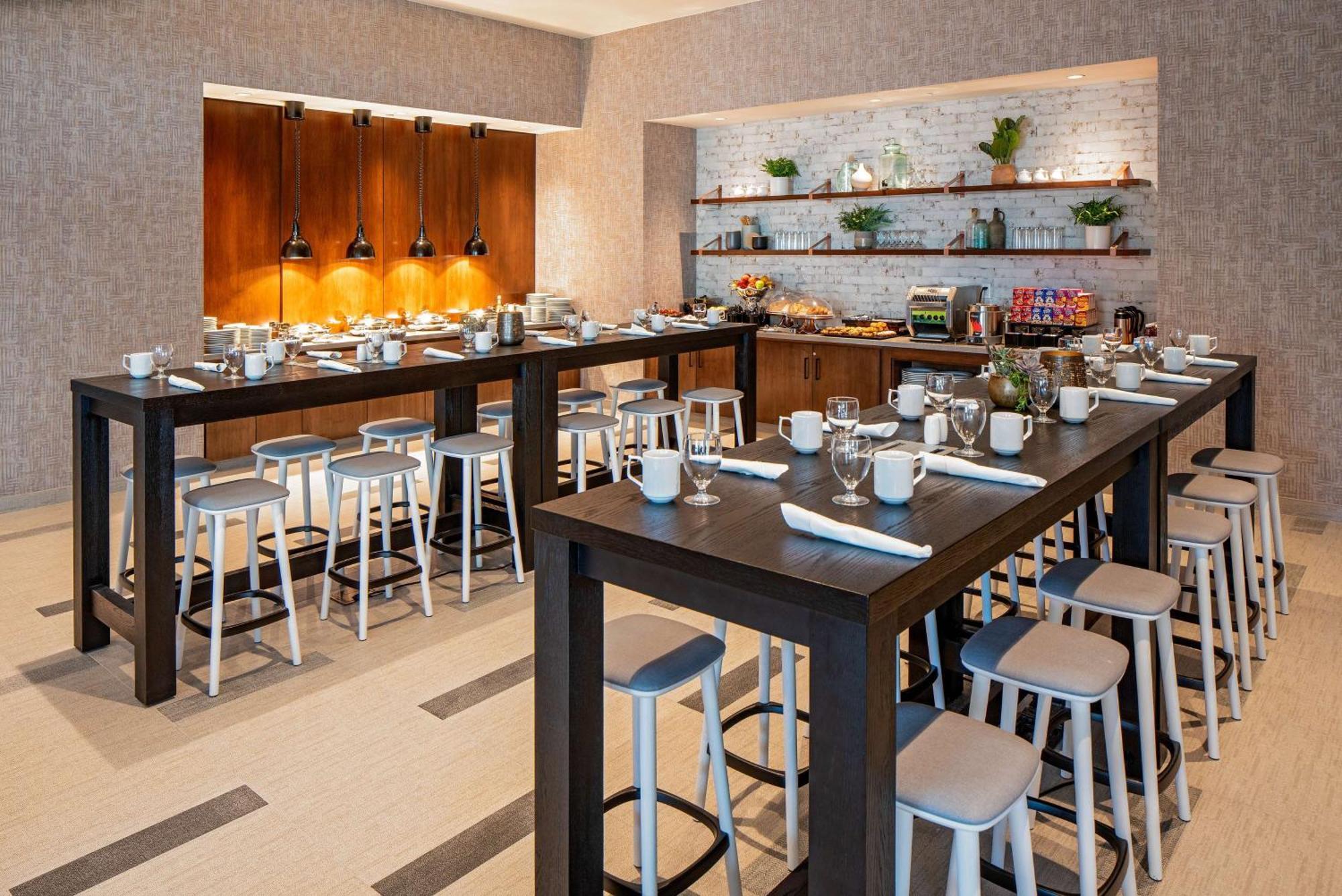 Hilton Garden Inn Austin University Capitol District Екстериор снимка